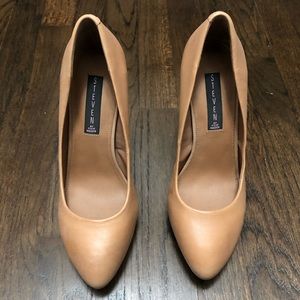 UNWORN Steven by Steve Madden Camel Leather Pump